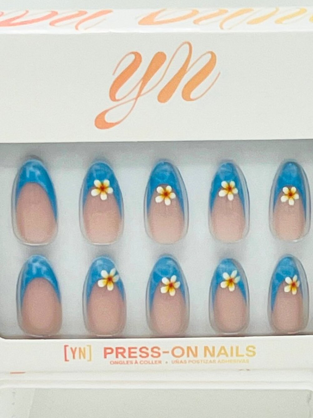 Young Nails Frenchie Flowers Press-On Nail Kit 32 Tips w/ Glue & Tabs NWT